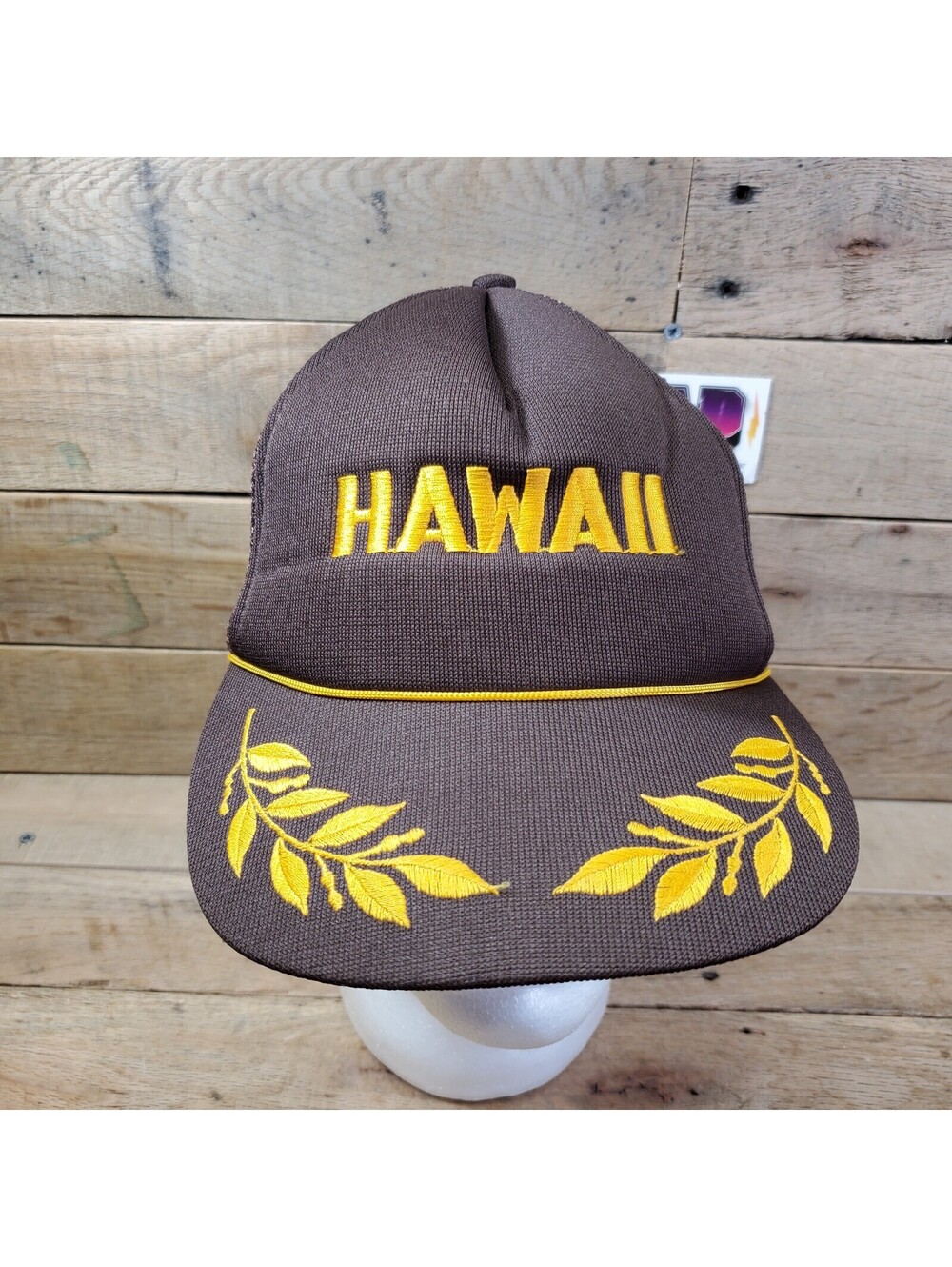 Vintage Hawaii w/ Gold Oak Leaves Embroidered Mesh Snapback Hat Cap
